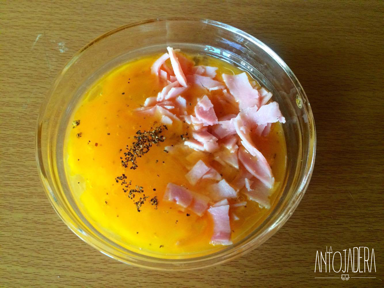La Antojadera | Huevo u Omelette con Jamón