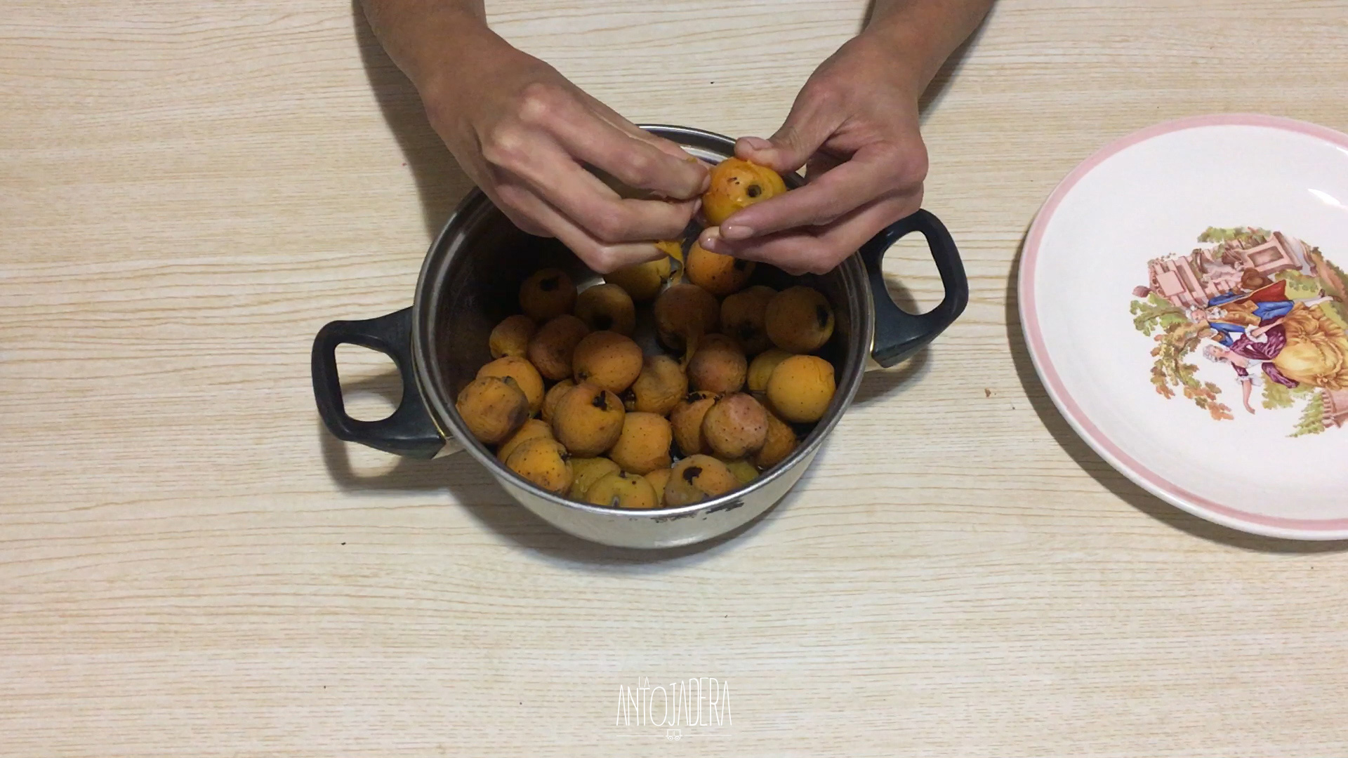 La Antojadera | Ponche de Frutas Navideño