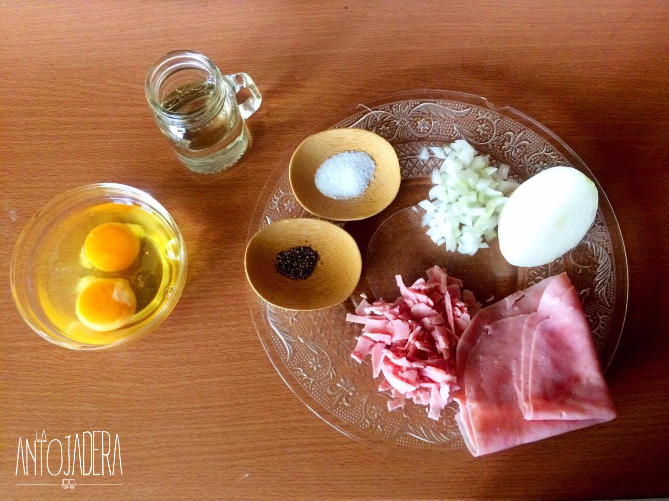 La Antojadera | Huevo u Omelette con Jamón